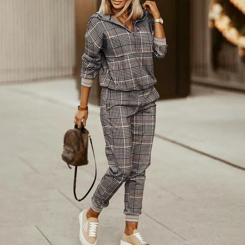 Delwyn | Women's Casual Zip-Neck Monogram Print Loungewear Tracksuit