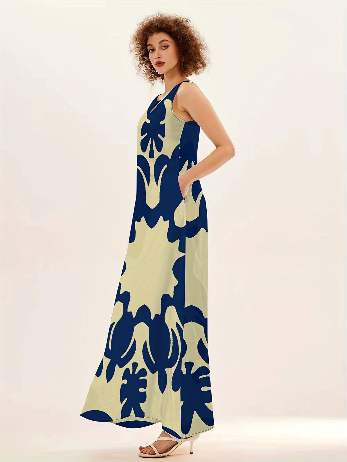 Anouk | Women's Bohemian Abstract Print Sleeveless Swing Maxi Dress