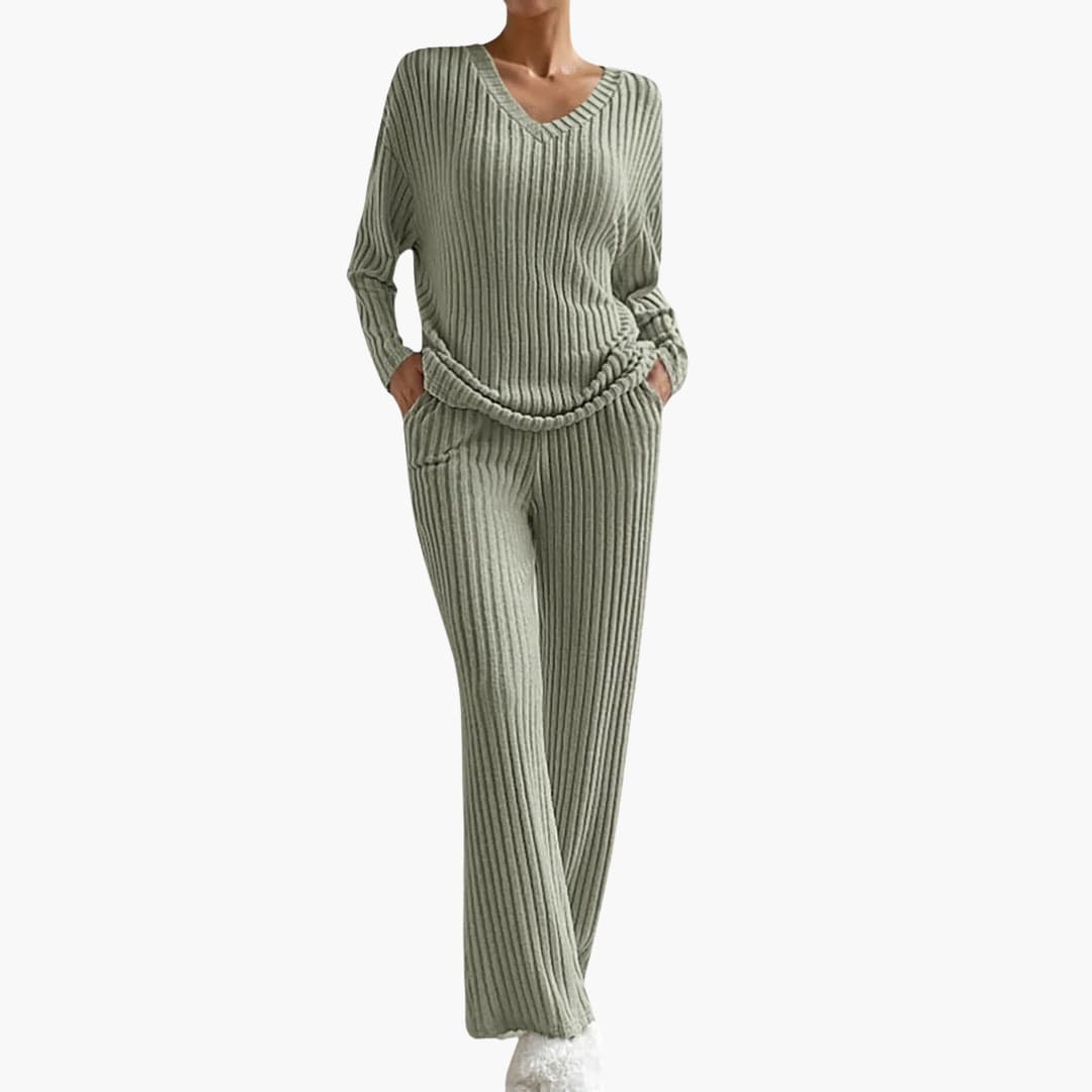 Marlowe | Women's Ribbed Knit Lounge Two Piece Set