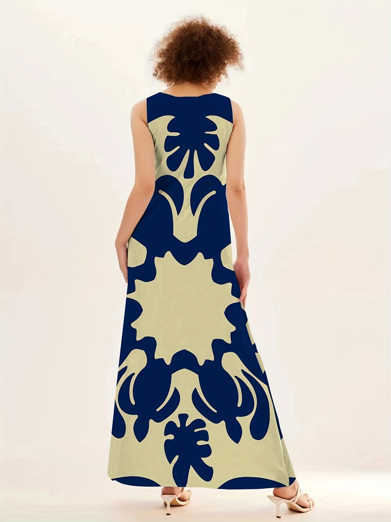 Anouk | Women's Bohemian Abstract Print Sleeveless Swing Maxi Dress