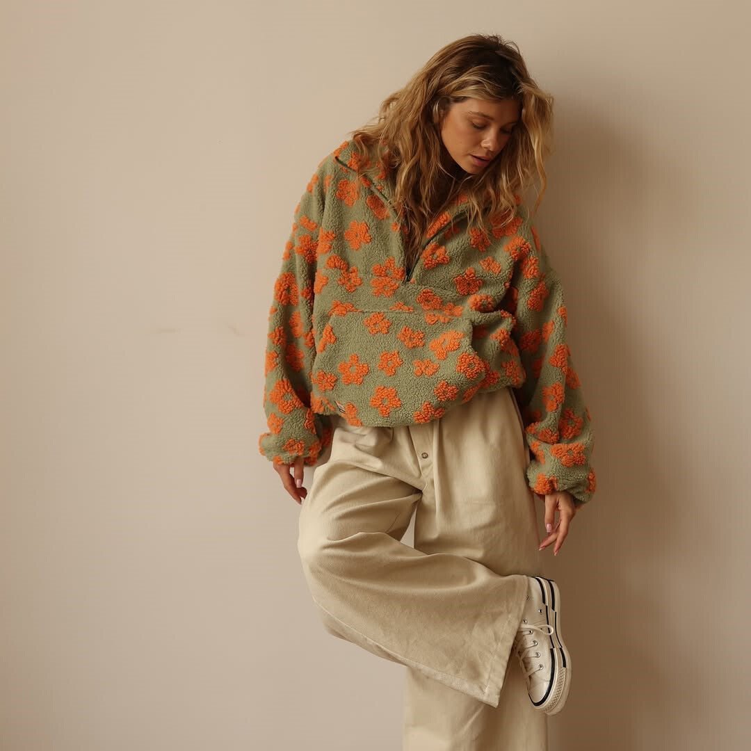 Petrina | Women's Oversized Floral Teddy Fleece Half Zip Jacket