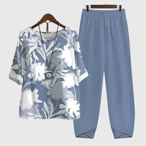 Delora | Women's Butterfly Print Relaxed Fit Two Piece Set