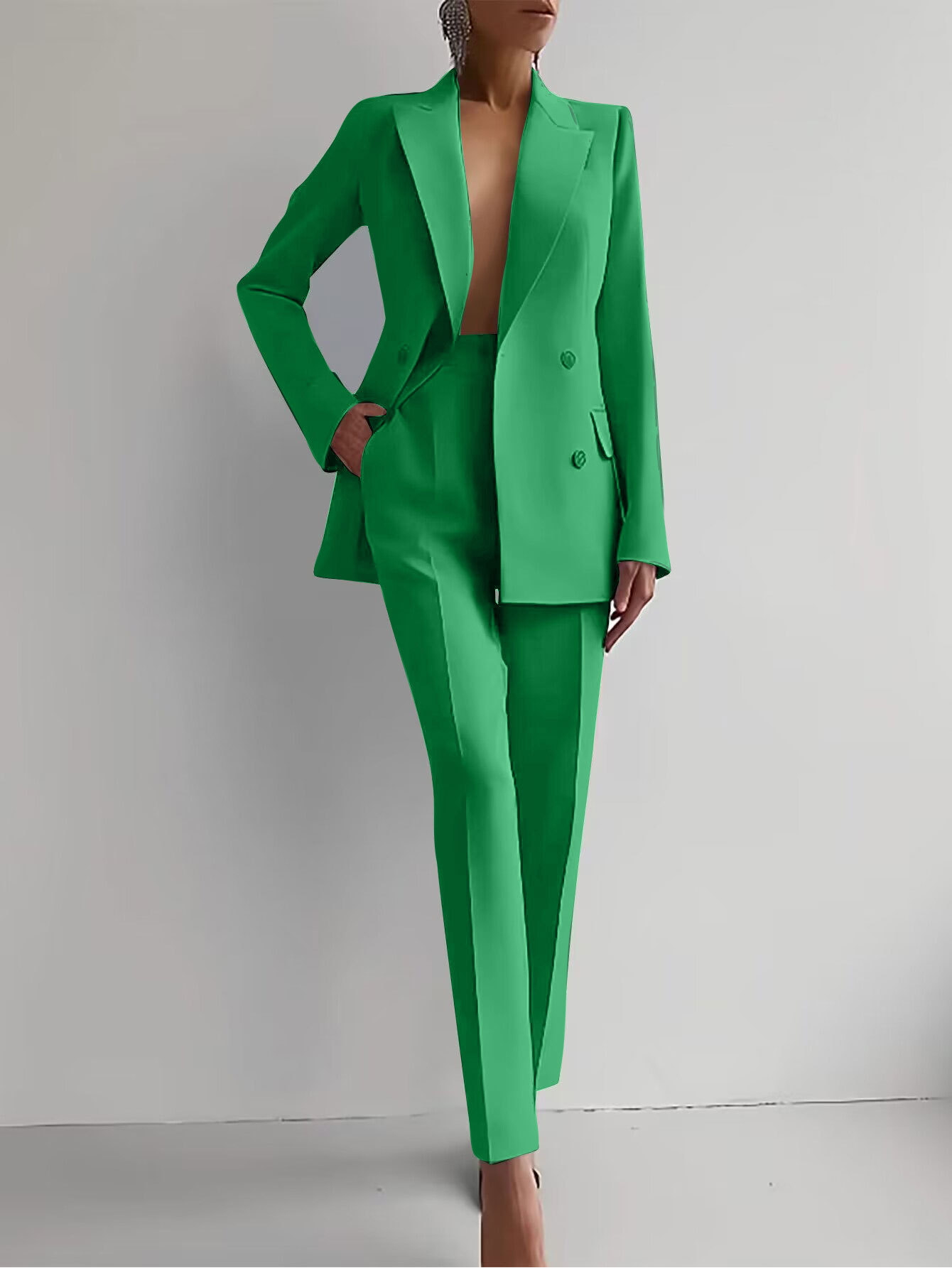 Vivenne | Women's Tailored Double-Breasted Two-Piece Suit