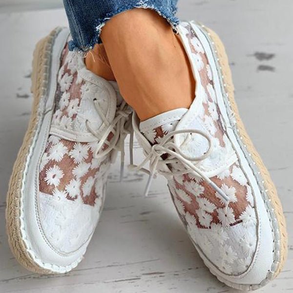Bexana | Women's Floral Lace Embroidered Lace-Up Trainer